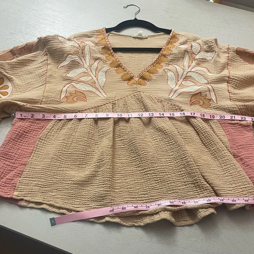 Easel Bohemian Embroidered Blouse in Tan and Pink Size Medium - Picture 3 of 12